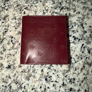 🔴✨Authentic Christian Dior Men’s Deep Red Leather Card Bifold - Embossed Logo✨🔴